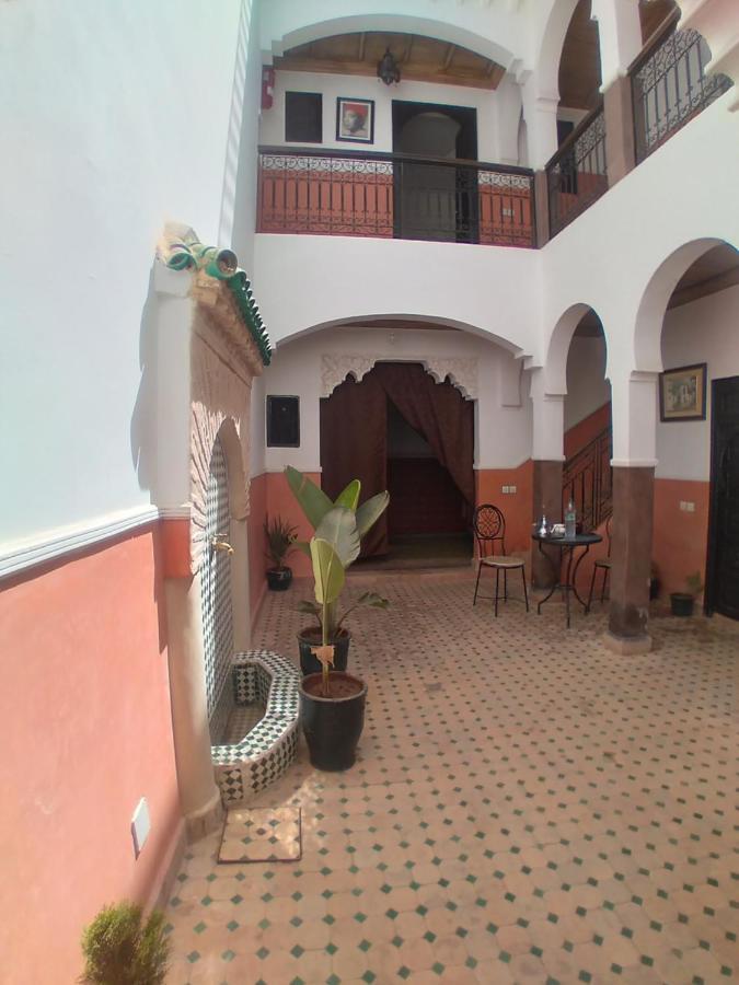 Riad 9 Derb El Bousnne Marrakesh Esterno foto